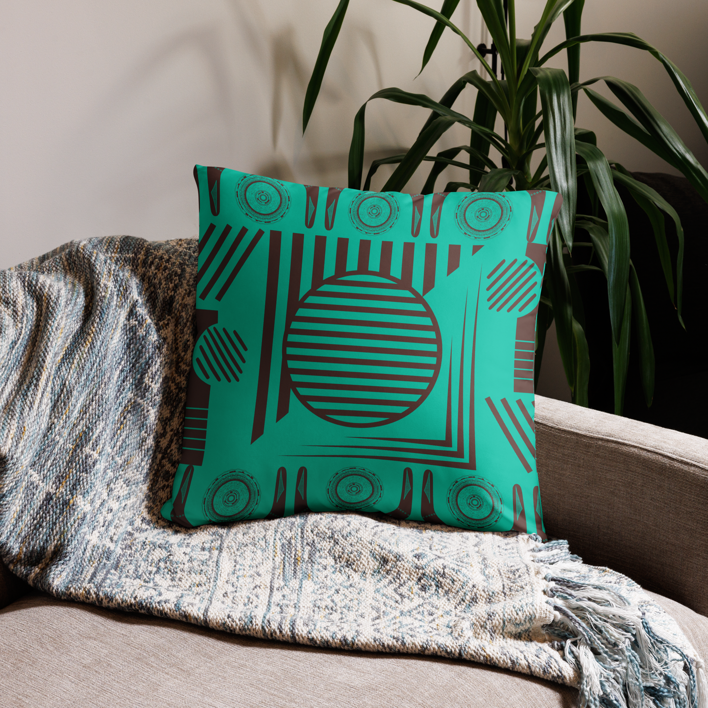 Accent pillow, throw pillow, sofa pillow, Hidden zipper design, Machine-washable cover, Shape-retaining insert (hand wash only), geometric design, Afrocentric style, AFRICAN, AFROCENTRIC DECOR, ARTWORK, TRIBAL, AFRICAN HOME DECOR, ART FOR YOUR HOME,
